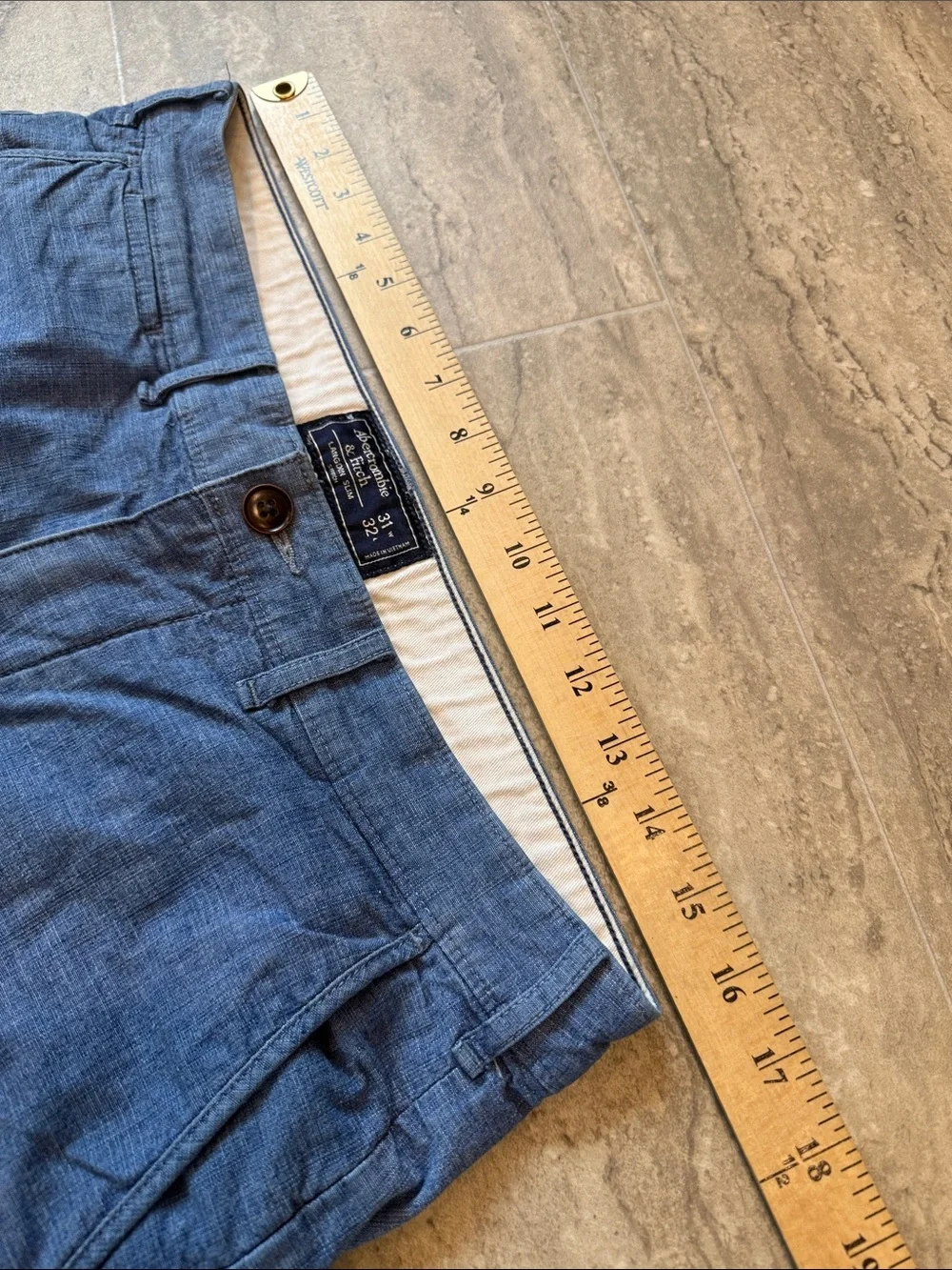 Abercrombie & Fitch Light Blue Slim Chambray Pants size 31 x 32